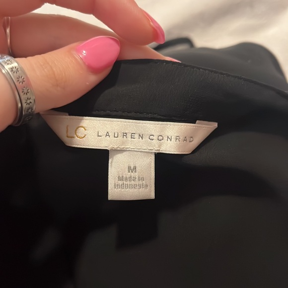 LC LAUREN CONRAD Womens Black Shear Button Up Blouse - Picture 5 of 6